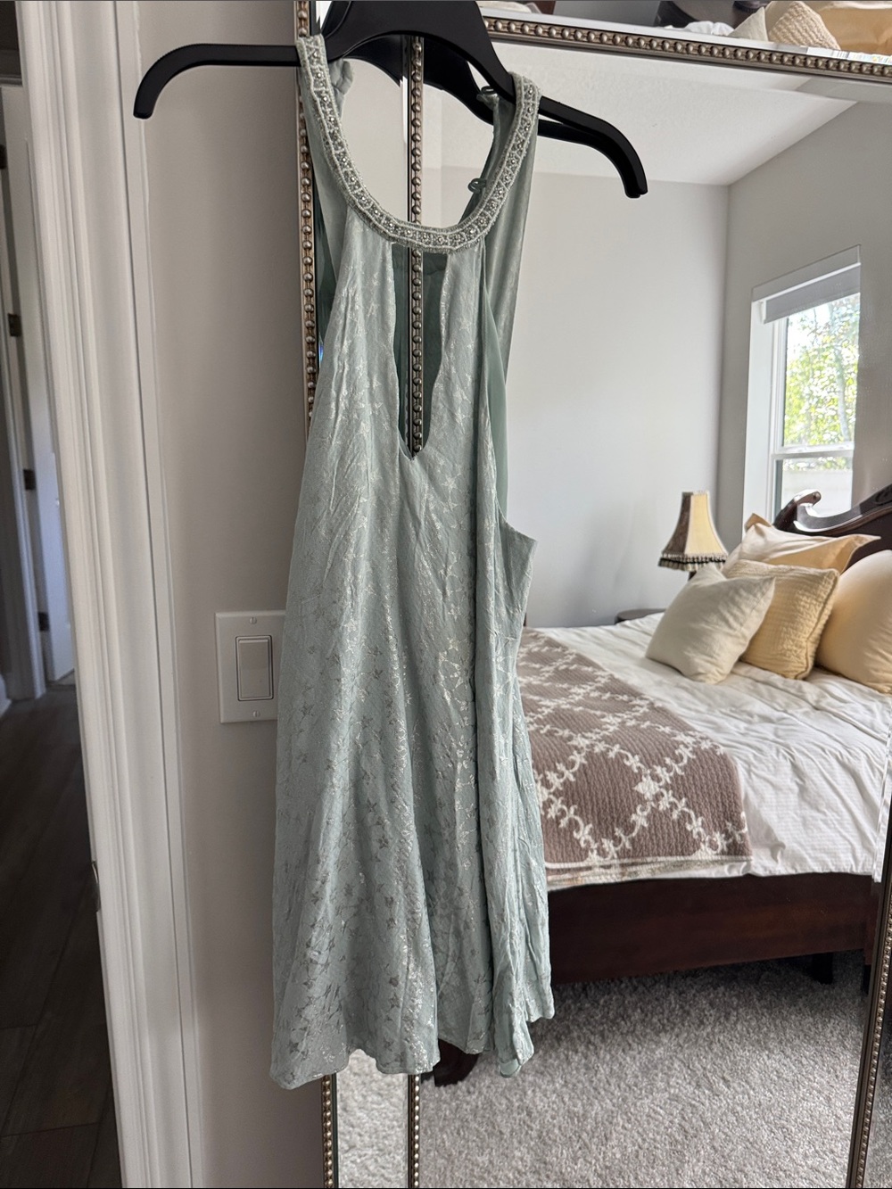 Beaded neckline Kimchi Blue Lace-dress Overlay Chemise in Soft blue xs